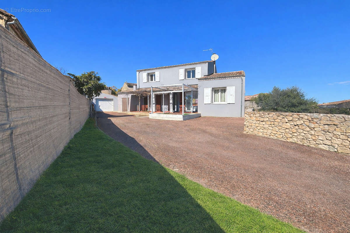 Maison à VALLON-PONT-D'ARC