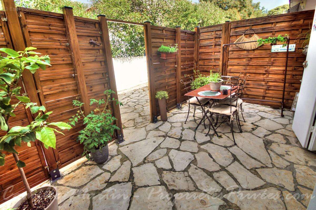 Appartement à SAINT-RAPHAEL