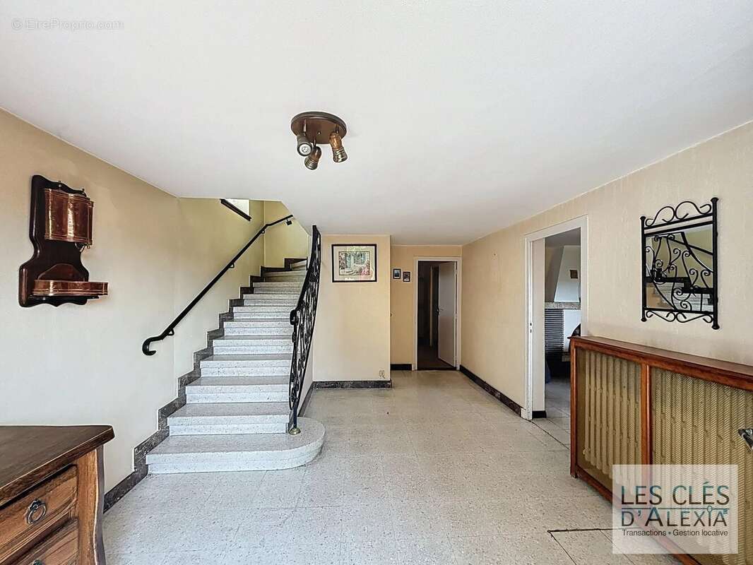 Maison à CHASSE-SUR-RHONE