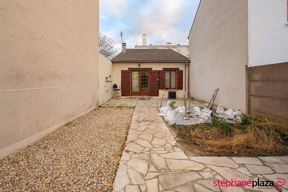 Maison à BEZONS