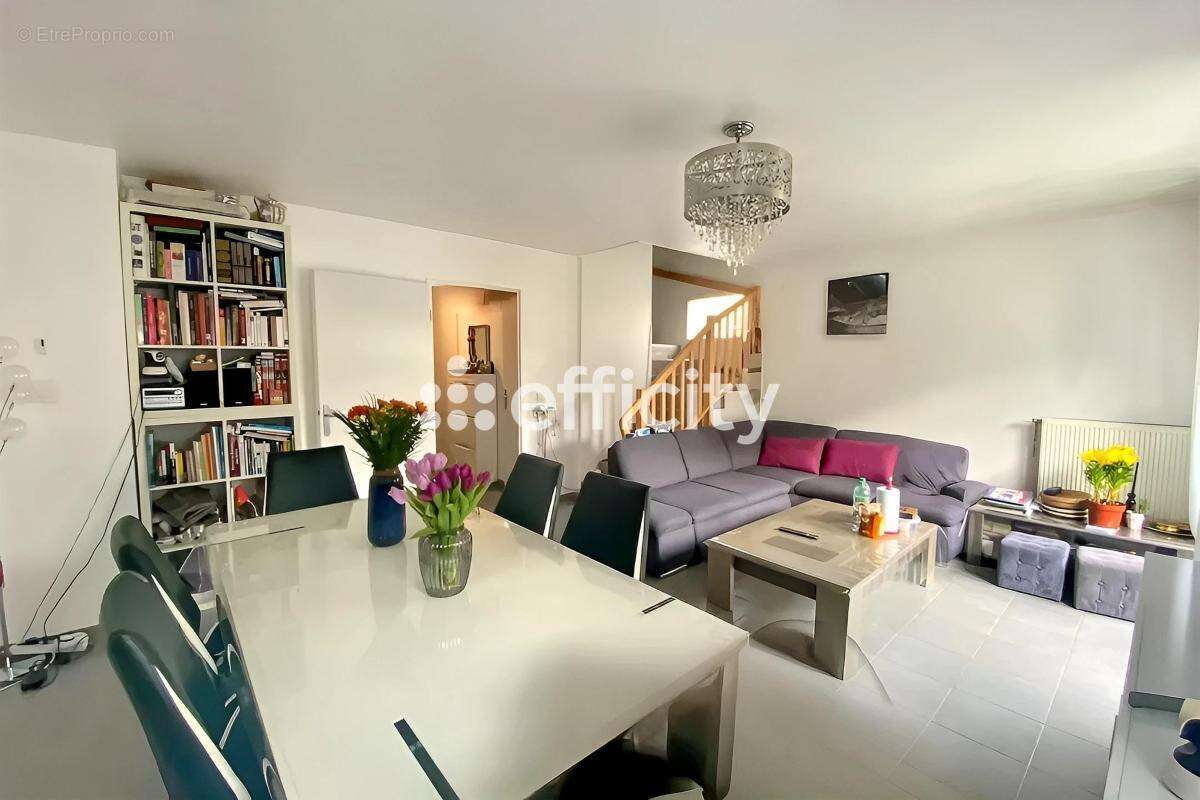Appartement à SAINT-DENIS