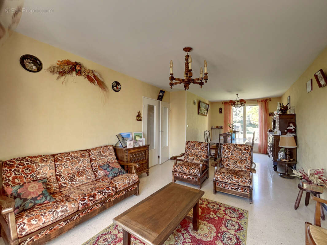 Maison à BEAUVALLON