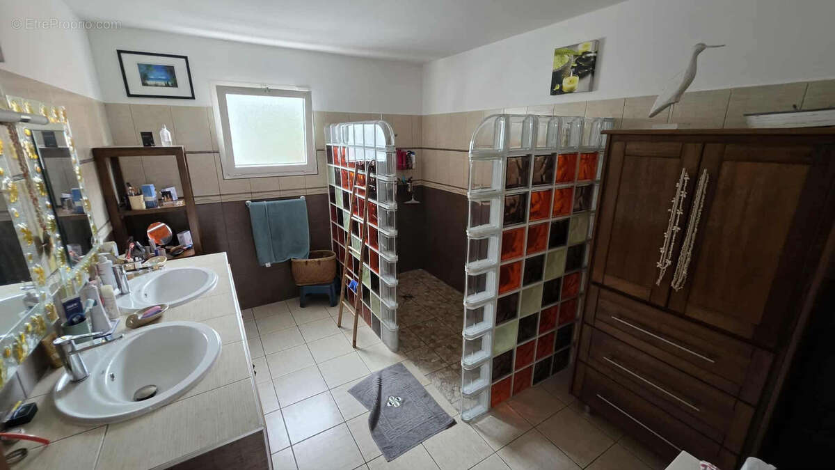 Maison à PETITE-ILE