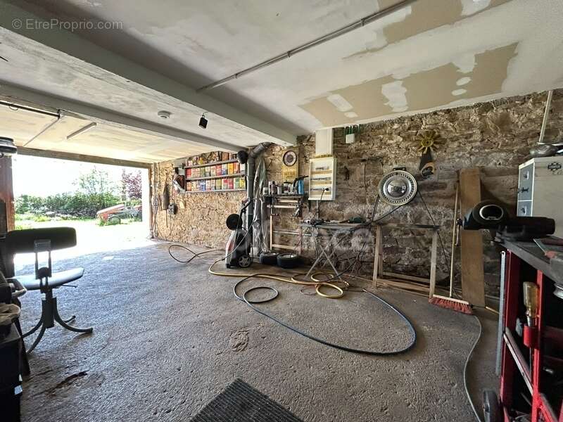 Maison à LANOUAILLE