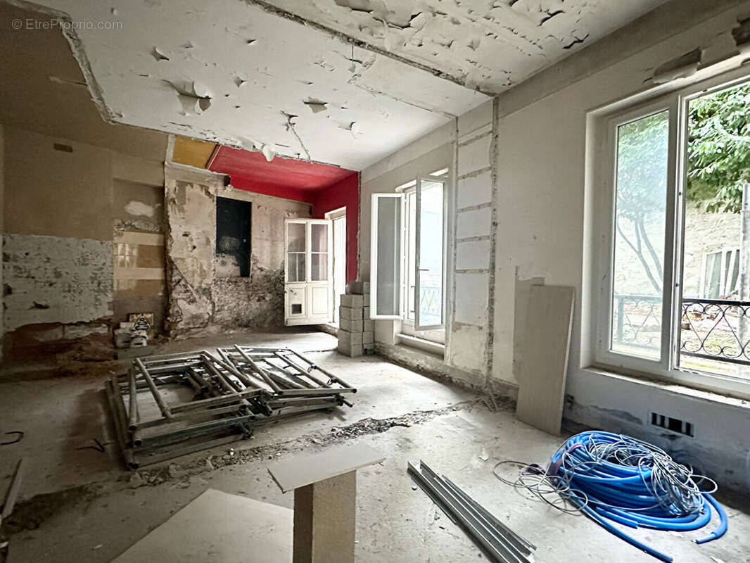 Appartement à PARIS-19E