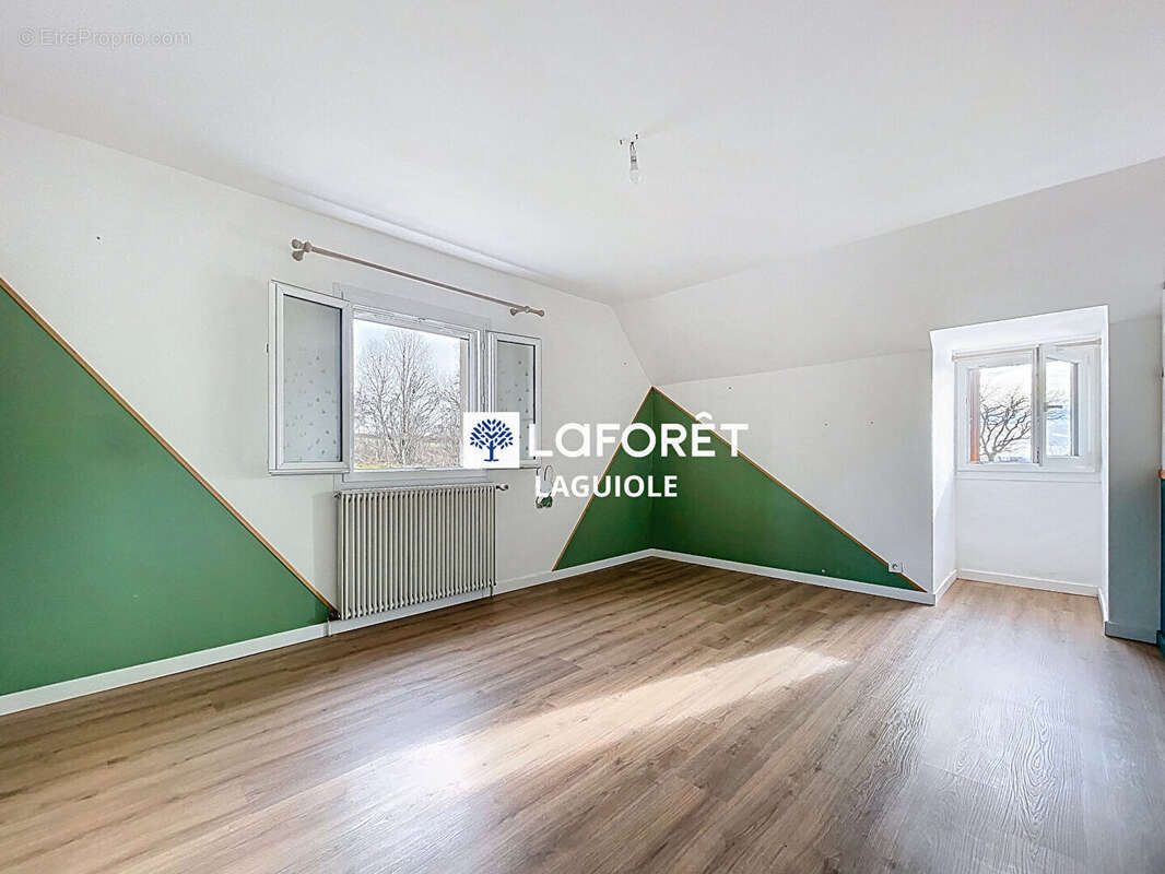 Maison à SAINT-HIPPOLYTE