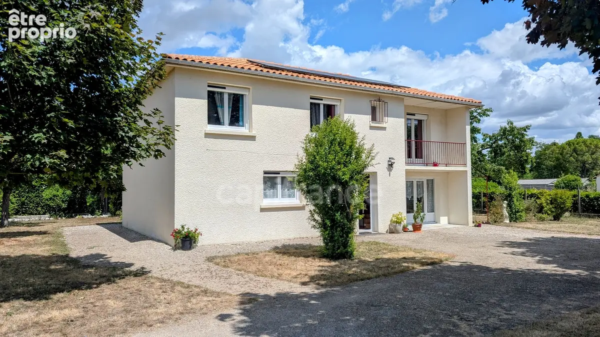 Maison à vendre GENSAC LA PALLUE avec ses 140 m² habitables et son jardin arboré - photo 11