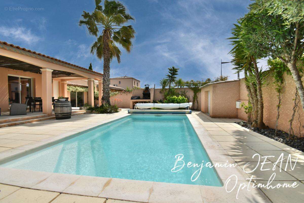 À Sérignan, villa familiale F5 de plain-pied avec piscine et grande terrasse plein sud - photo 4