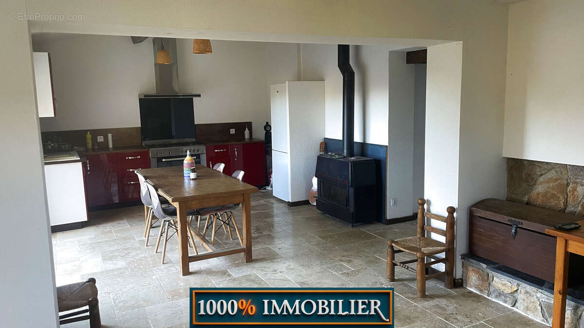 Maison à FERRIERES-POUSSAROU