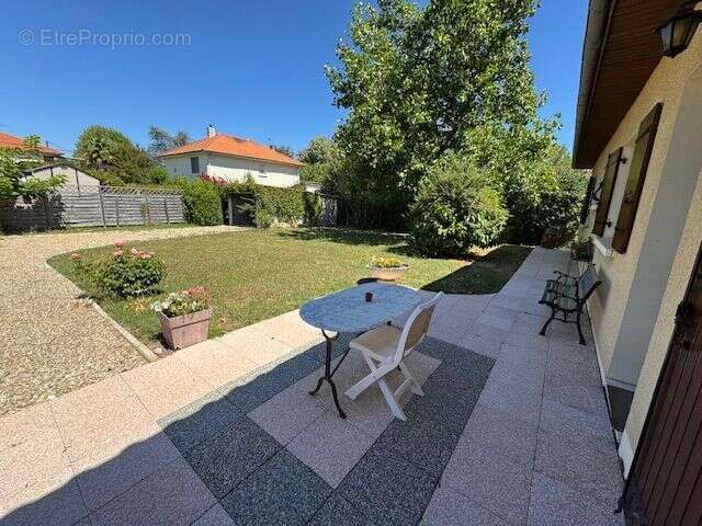 Maison à SAINT-ASTIER