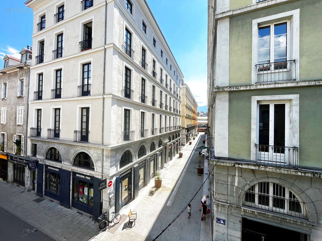 HIDRI IMMO PLUS vous propose une pépite Investisseur : Studio loué meublé en plein cœur de l'hyper centre - photo 4