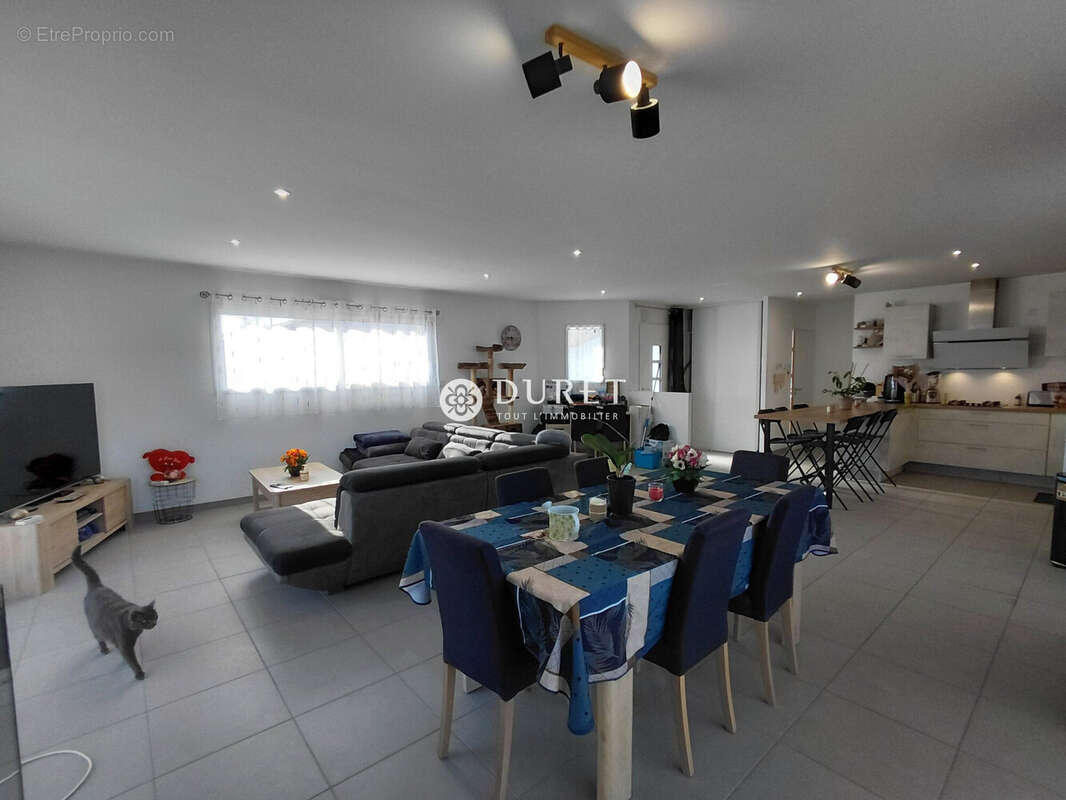 Maison à LA CHAPELLE-HERMIER