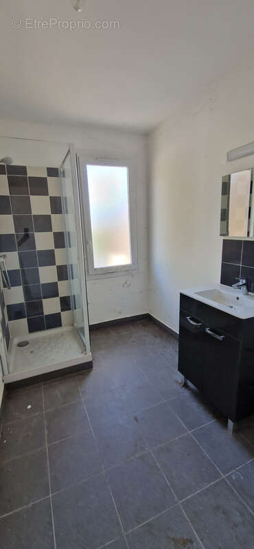 Commerce à MONTLUCON