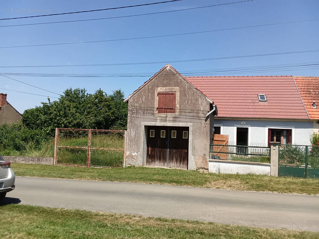 Maison à OUROUER-LES-BOURDELINS