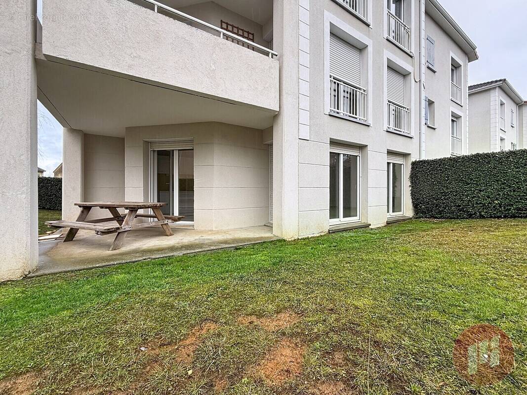 Appartement à OBJAT