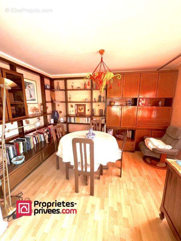 Appartement à SURVILLIERS