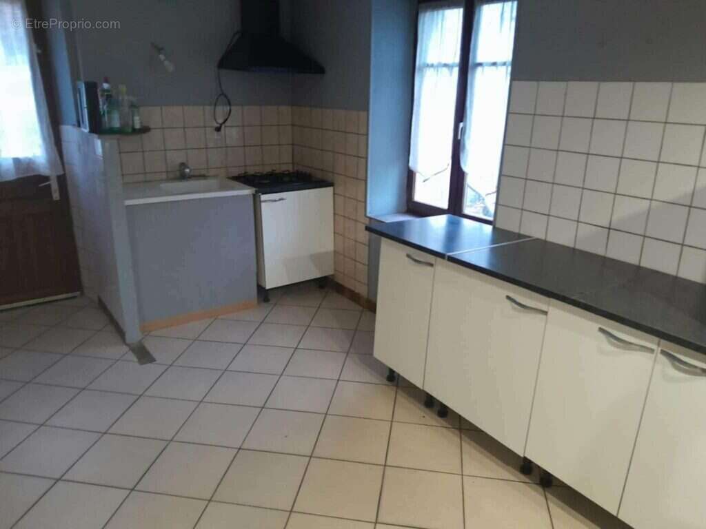 Maison à FOUGEROLLES
