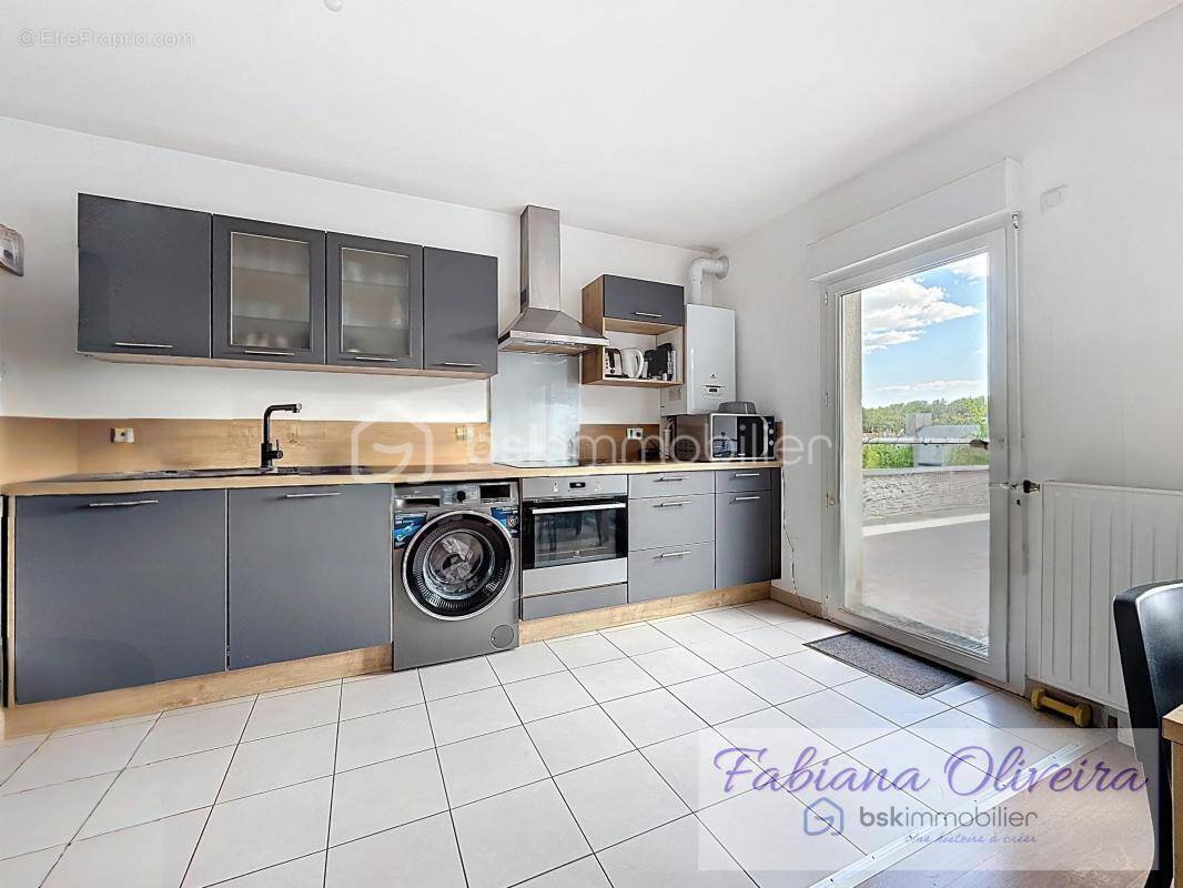 Appartement à CHESSY