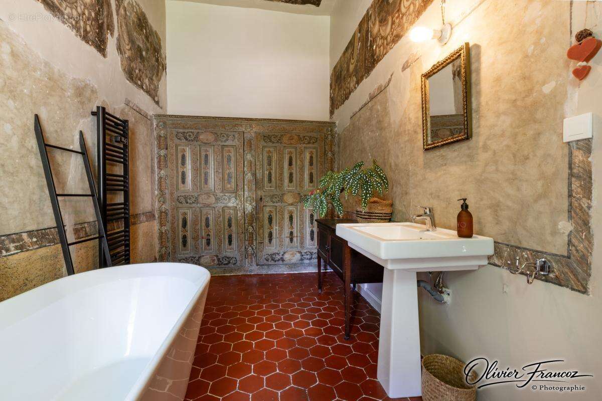 Maison 195 m² à La Ciotat  - photo 4
