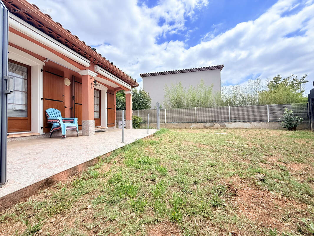 Maison à LA CRAU