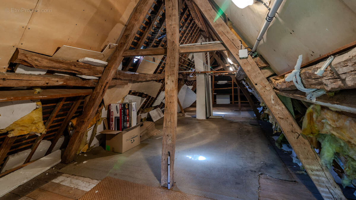 Maison à MONT-CAUVAIRE