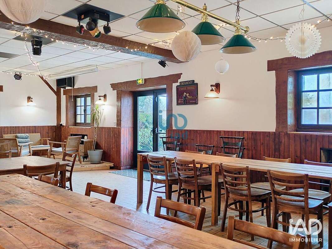 Photo 8 - Commerce à SAINT-MARTIN-SUR-OCRE