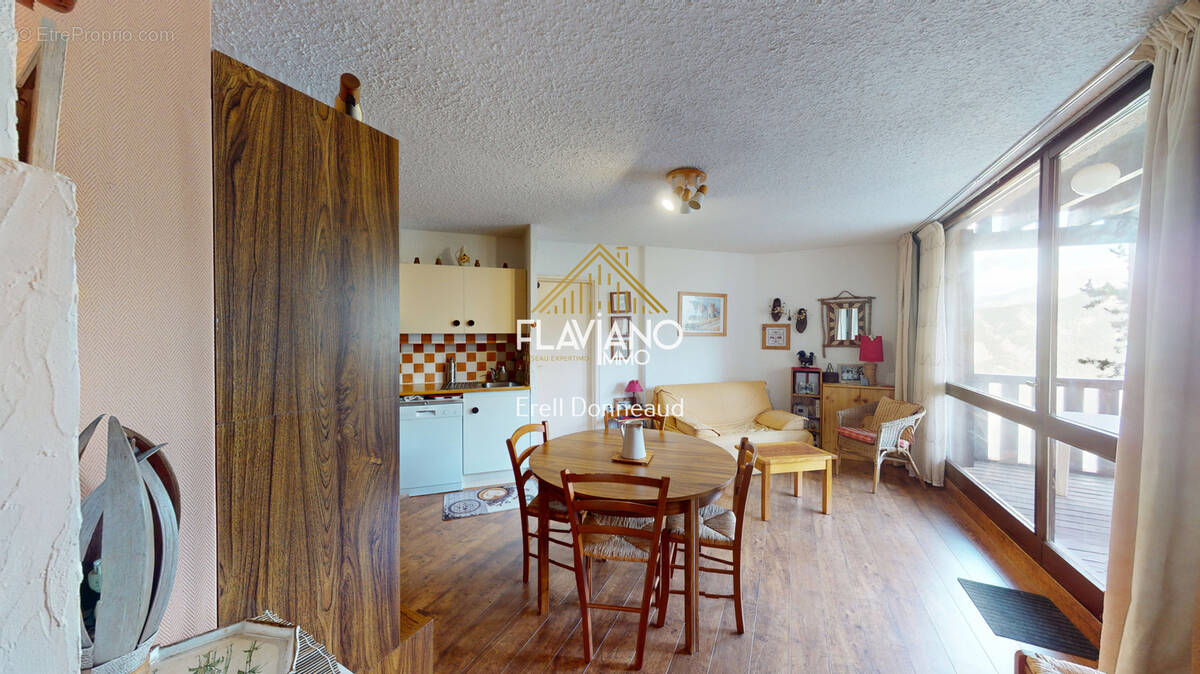 Appartement à UVERNET-FOURS