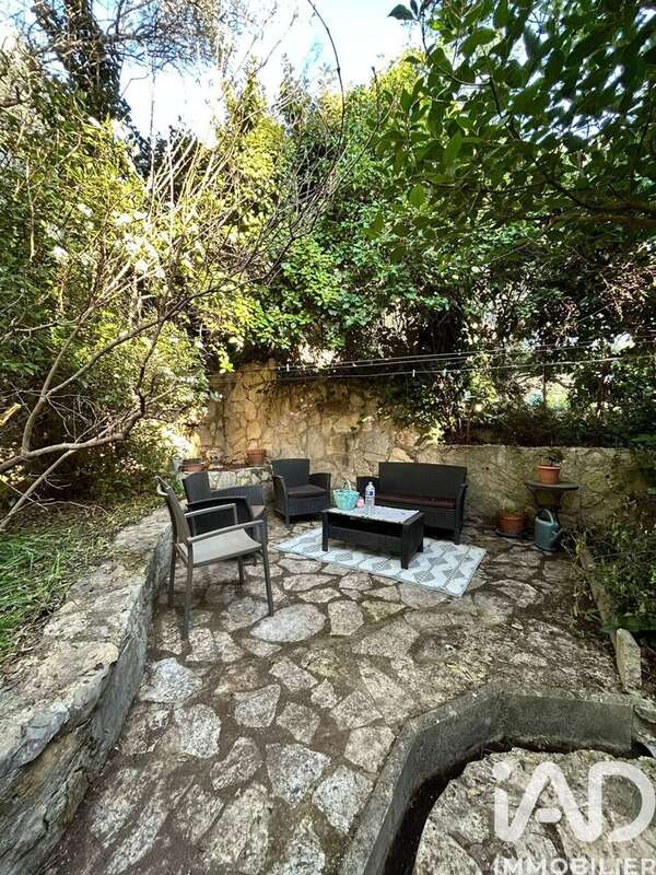 Photo 6 - Maison à LE REVEST-LES-EAUX