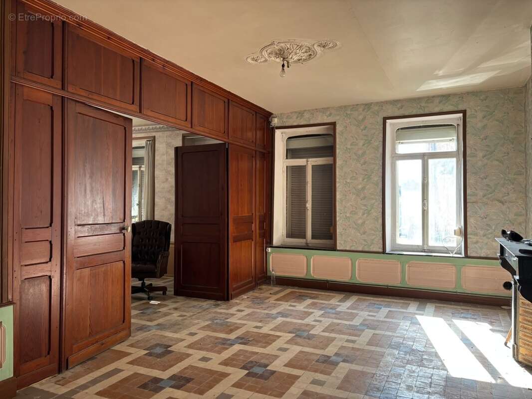  À VENDRE – Maison de Maître de caractère – Glageon (59132) - photo 10