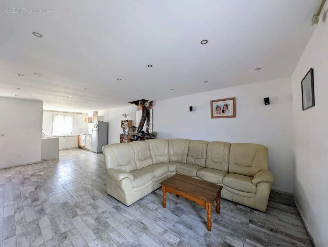 Maison à LIZY-SUR-OURCQ