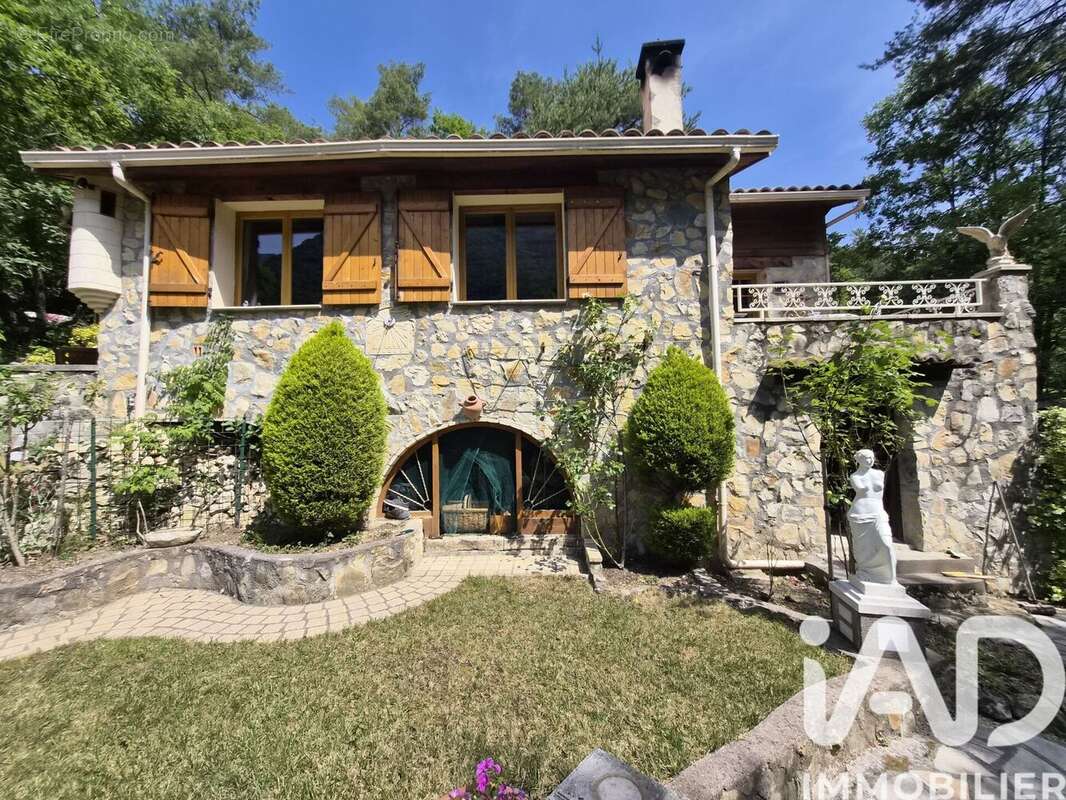 Photo 2 - Maison à AIGLUN