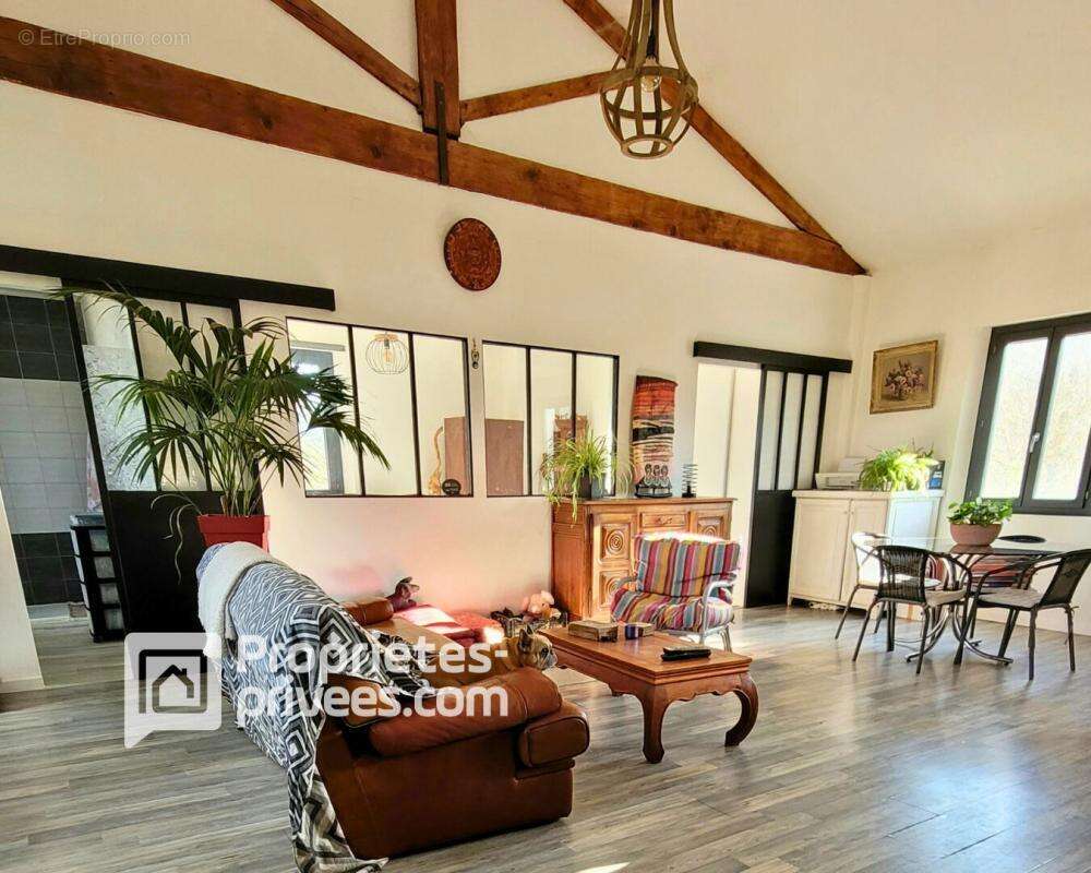 Maison à SAINT-PAUL-LE-JEUNE