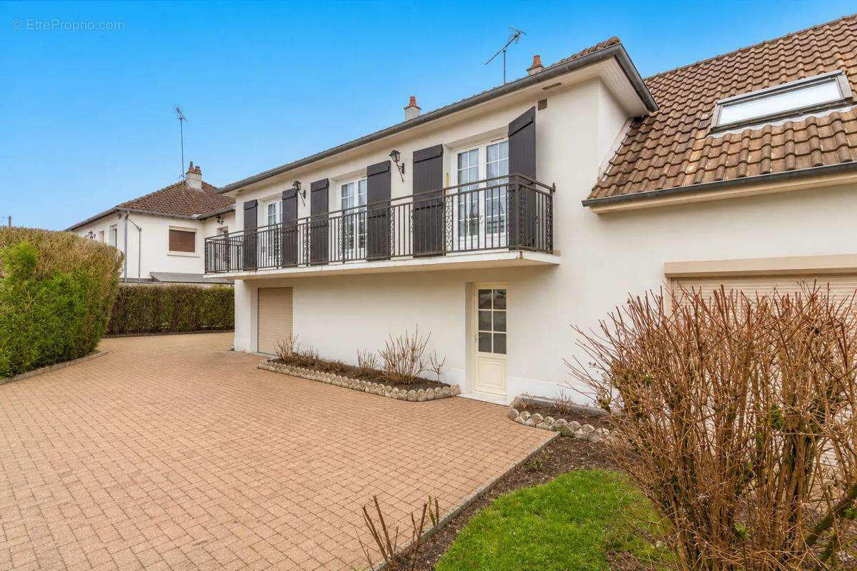 Maison à NOUAN-LE-FUZELIER