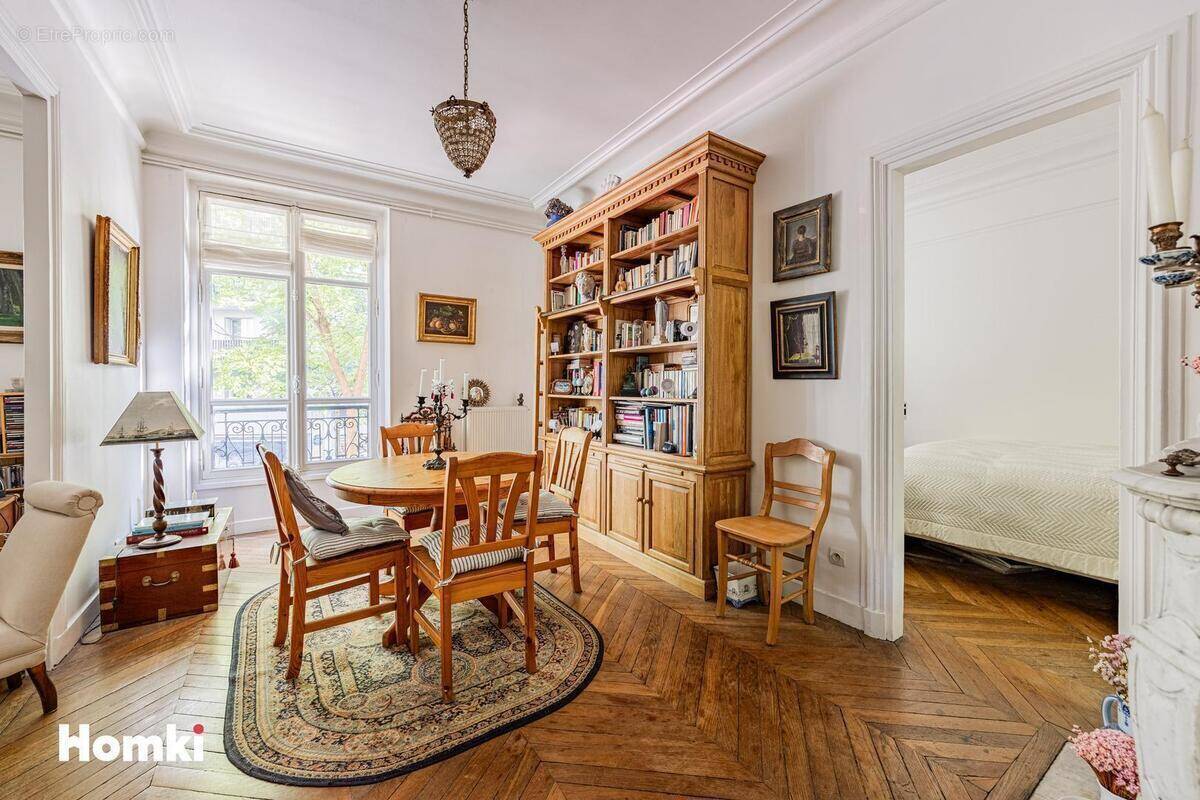Appartement à PARIS-4E