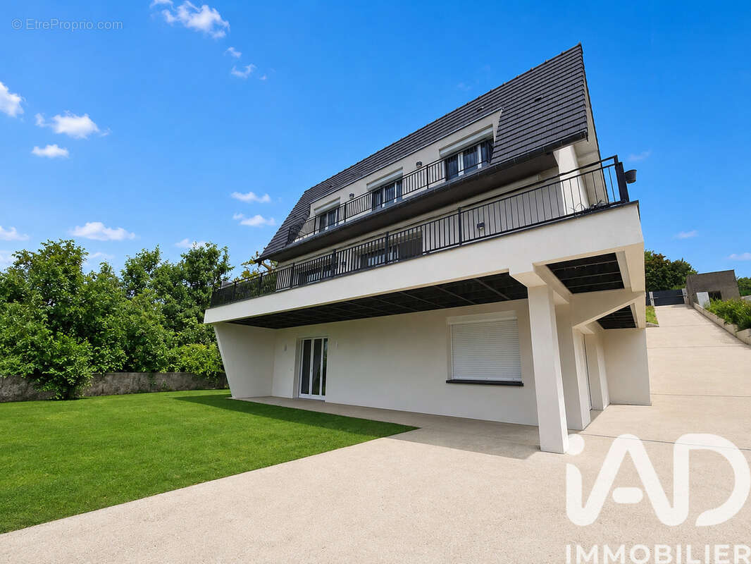 Photo 2 - Maison à CHENNEVIERES-SUR-MARNE