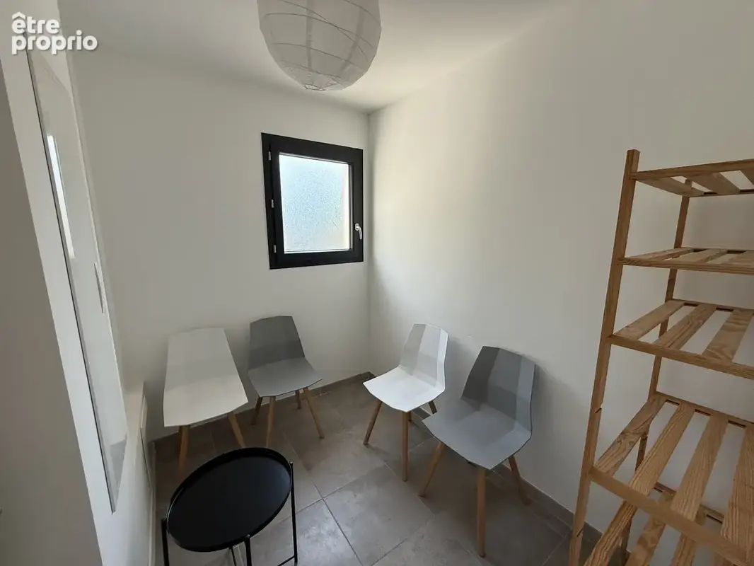 Villa / immeuble de rapport   4 lots loués   2 047 € ht/mois - photo 8
