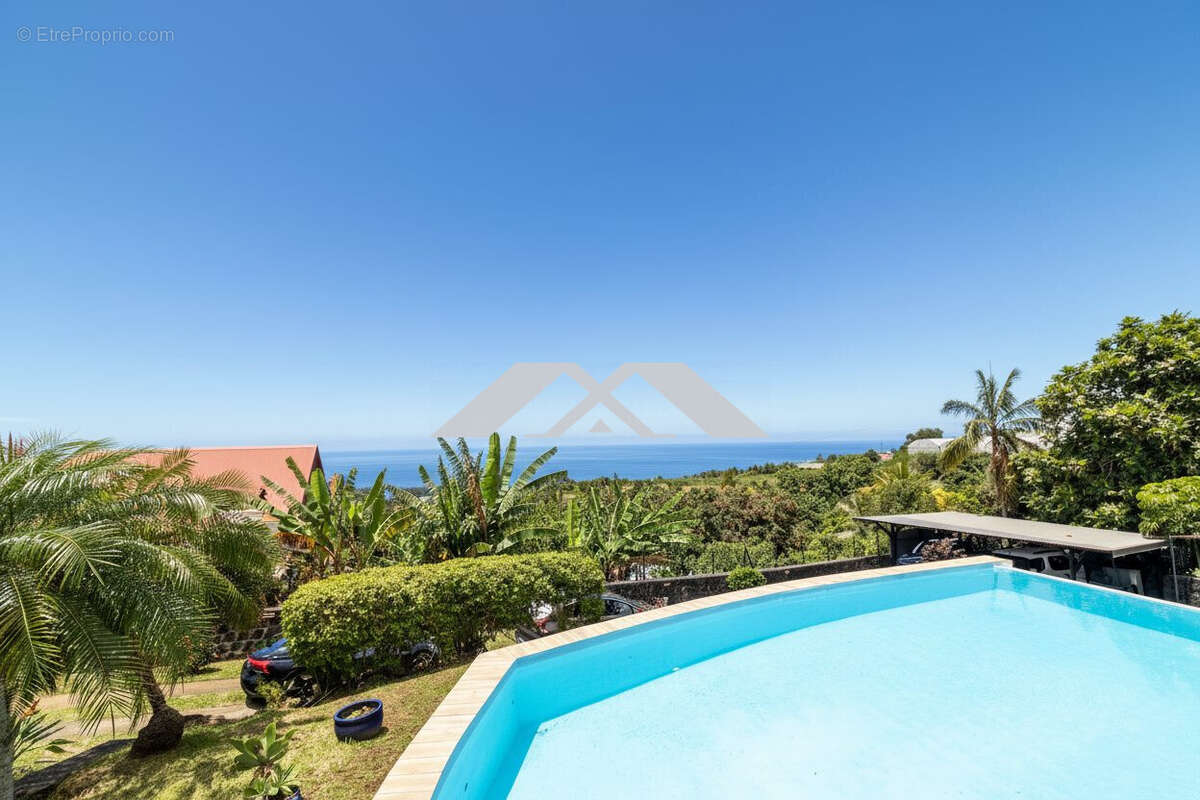 Maison à SAINT-JOSEPH