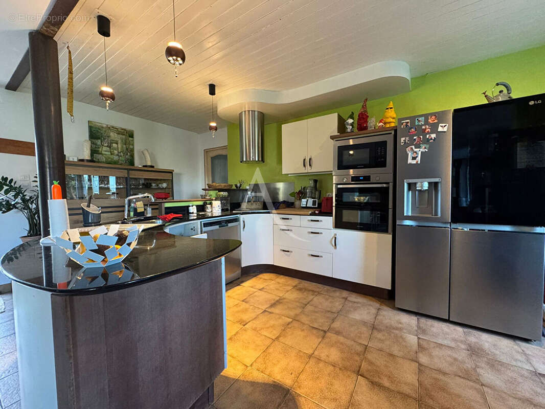 Maison à LA CHAPELLE-HERMIER