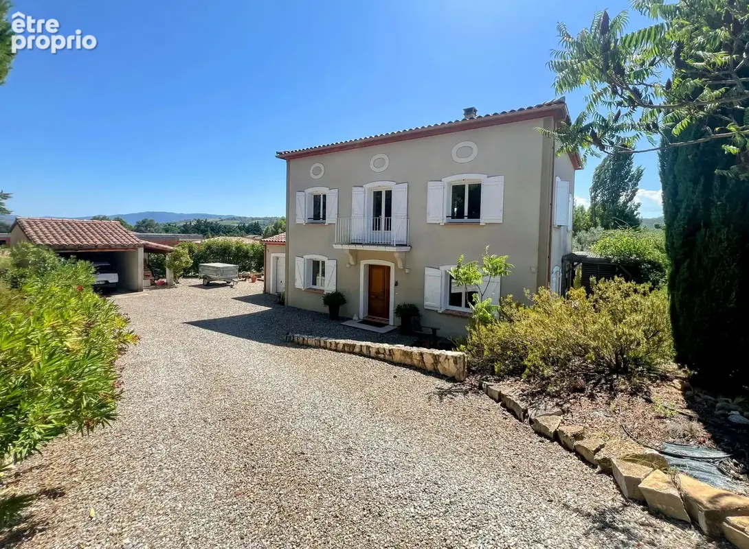 Maison Familiale Indépendante avec Piscine et Jardins, à Proximité du Centre Ville - photo 22