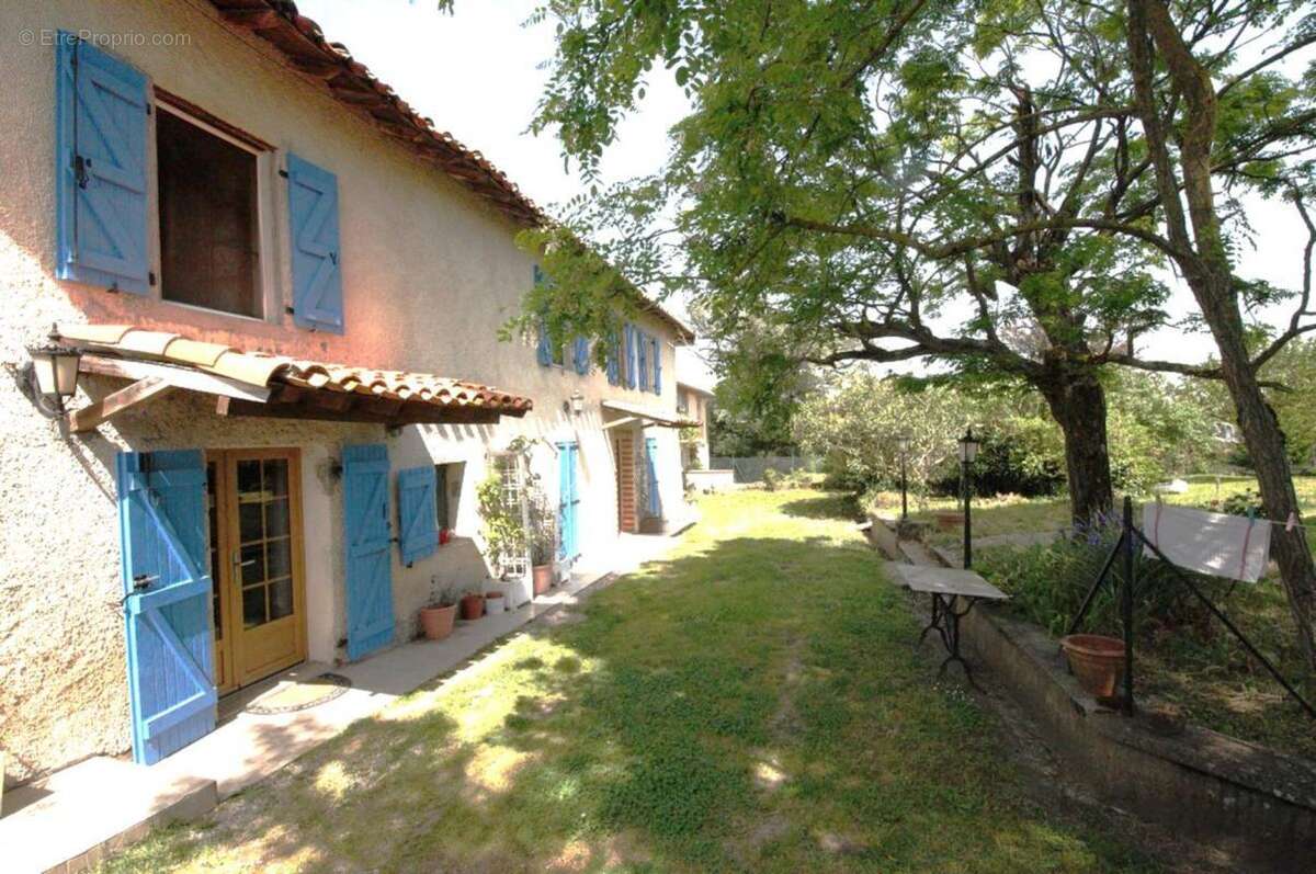 Maison 333 m² à Gaillac  - photo 2