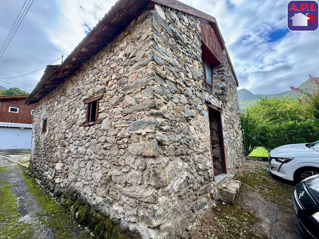 Maison à TARASCON-SUR-ARIEGE