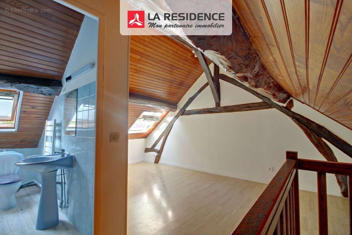 Appartement à LES MUREAUX