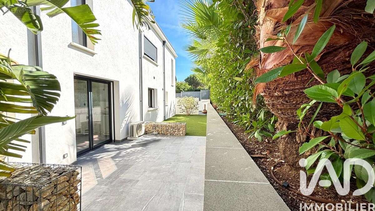 Photo 6 - Maison à FREJUS