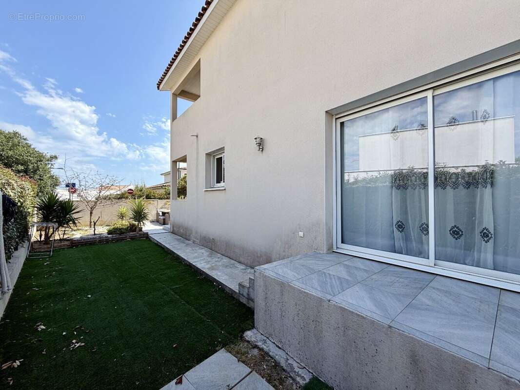 Maison à BESSAN