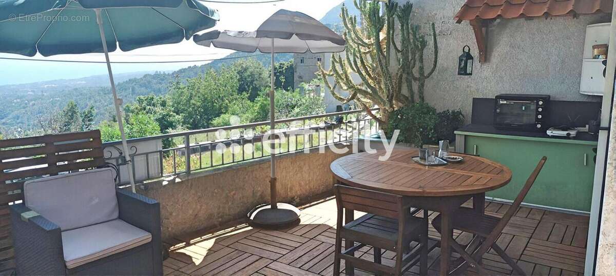 Maison à VELONE-ORNETO