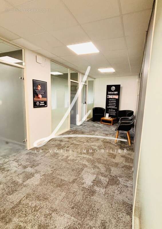 Commerce à SAINT-CONTEST