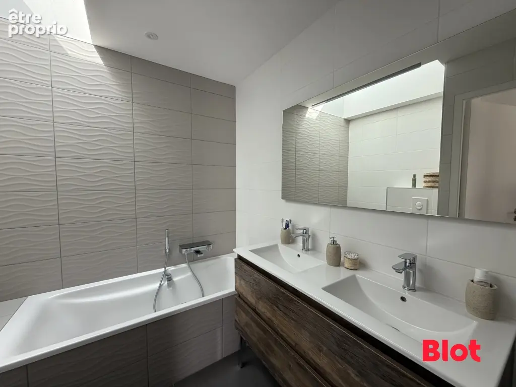 Maison 122 m² à Chateaugiron  - photo 9