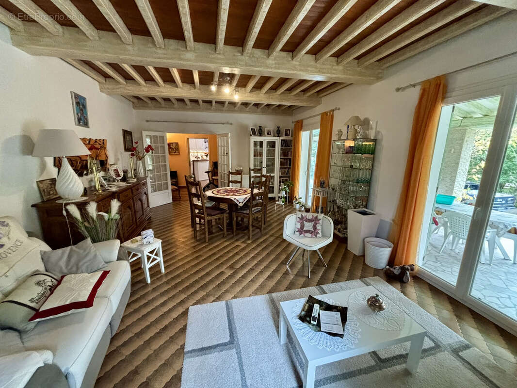 Maison à GRIGNAN