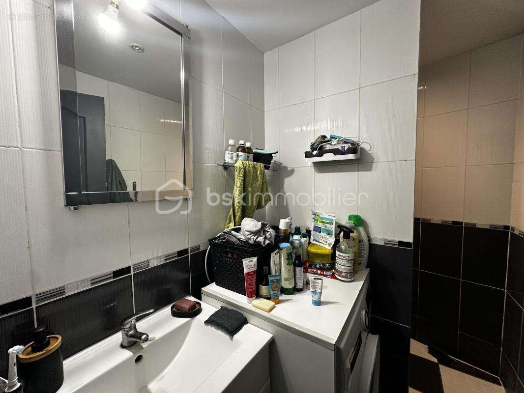 Ensemble immobilier à Égreville. Idéal investisseur ou résidence principale avec revenu locatif - photo 14
