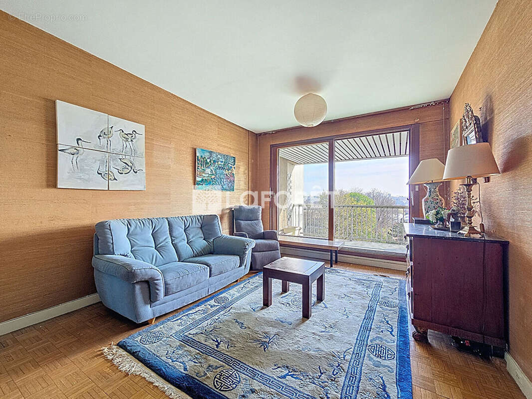 Appartement à BOURG-LA-REINE